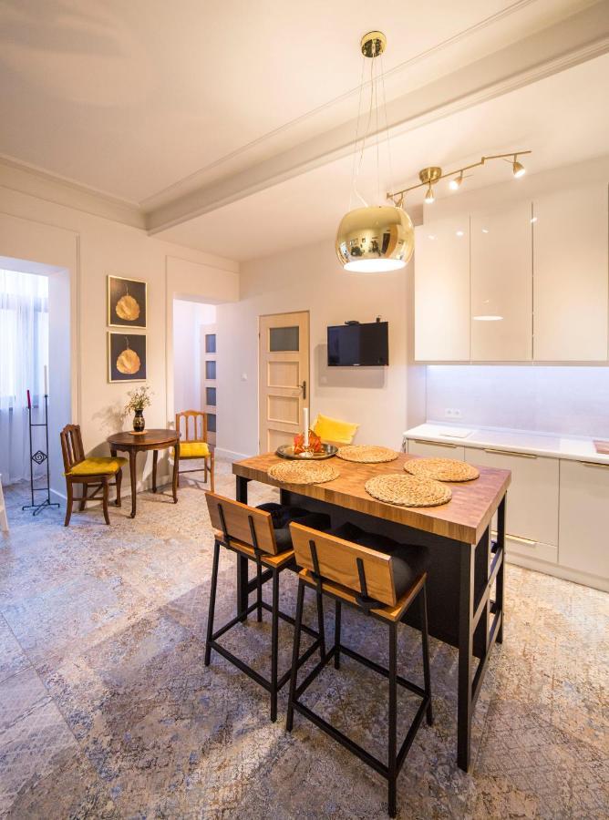 Wspanialy, Stylowy Apartament W Sercu Starego Miasta คราคูฟ ภายนอก รูปภาพ