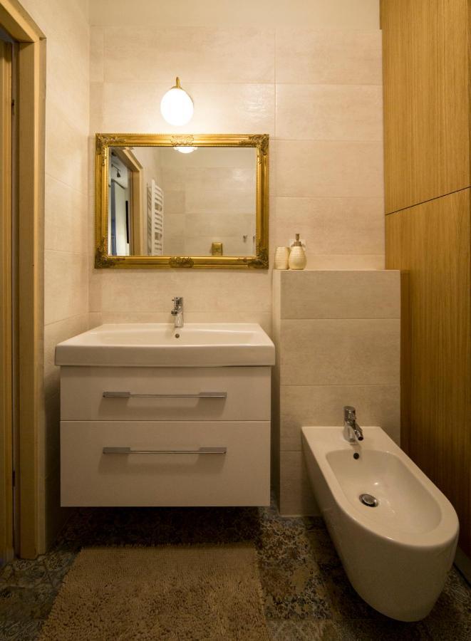 Wspanialy, Stylowy Apartament W Sercu Starego Miasta คราคูฟ ภายนอก รูปภาพ